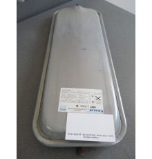 Расширительный бак прямоуг. резьба 3/8 б/у